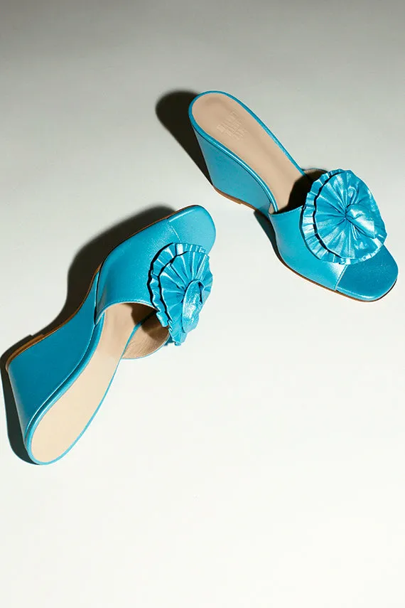 Aqua Flor Wedge