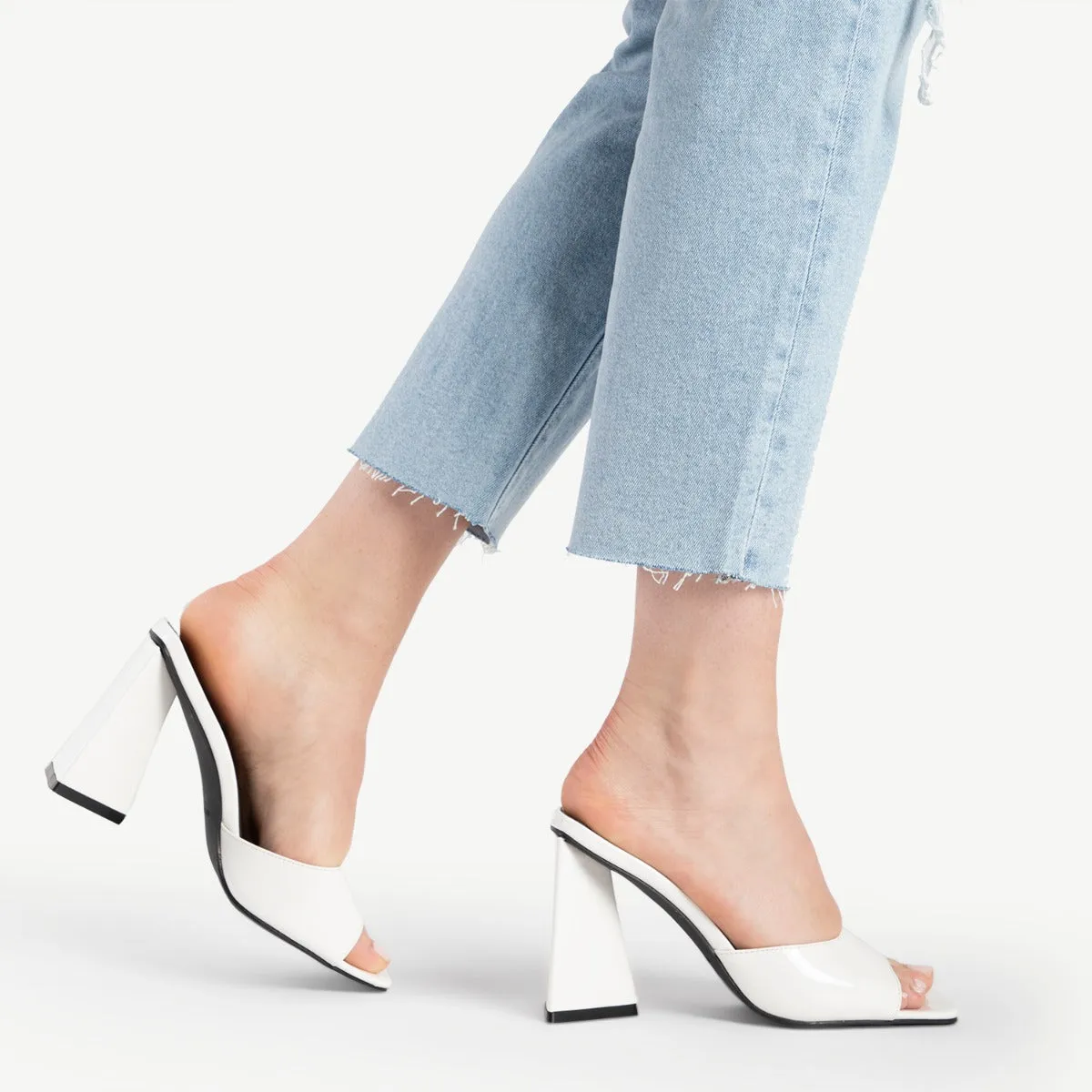BEBO Kyrah Heeled Mule in White