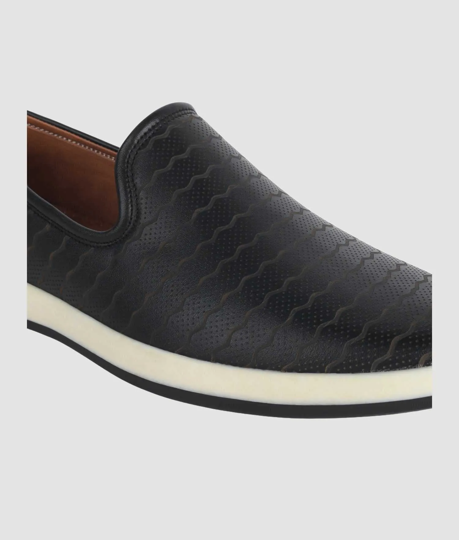 Big Boon Men Woven Design Slip-On Loafer