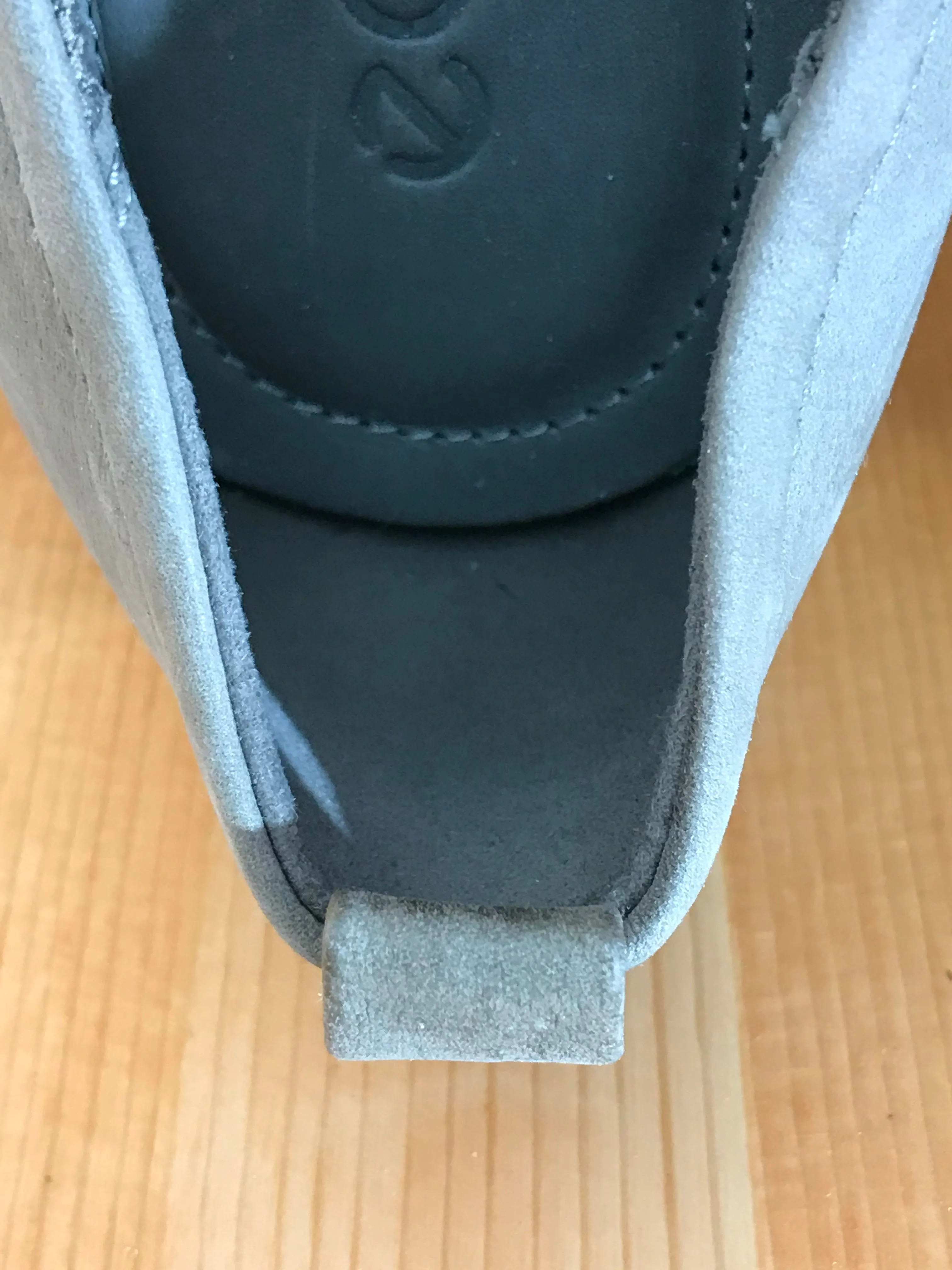 ECCO Women's Size 7.5 Leather Slip On Shoes Loafers Gray