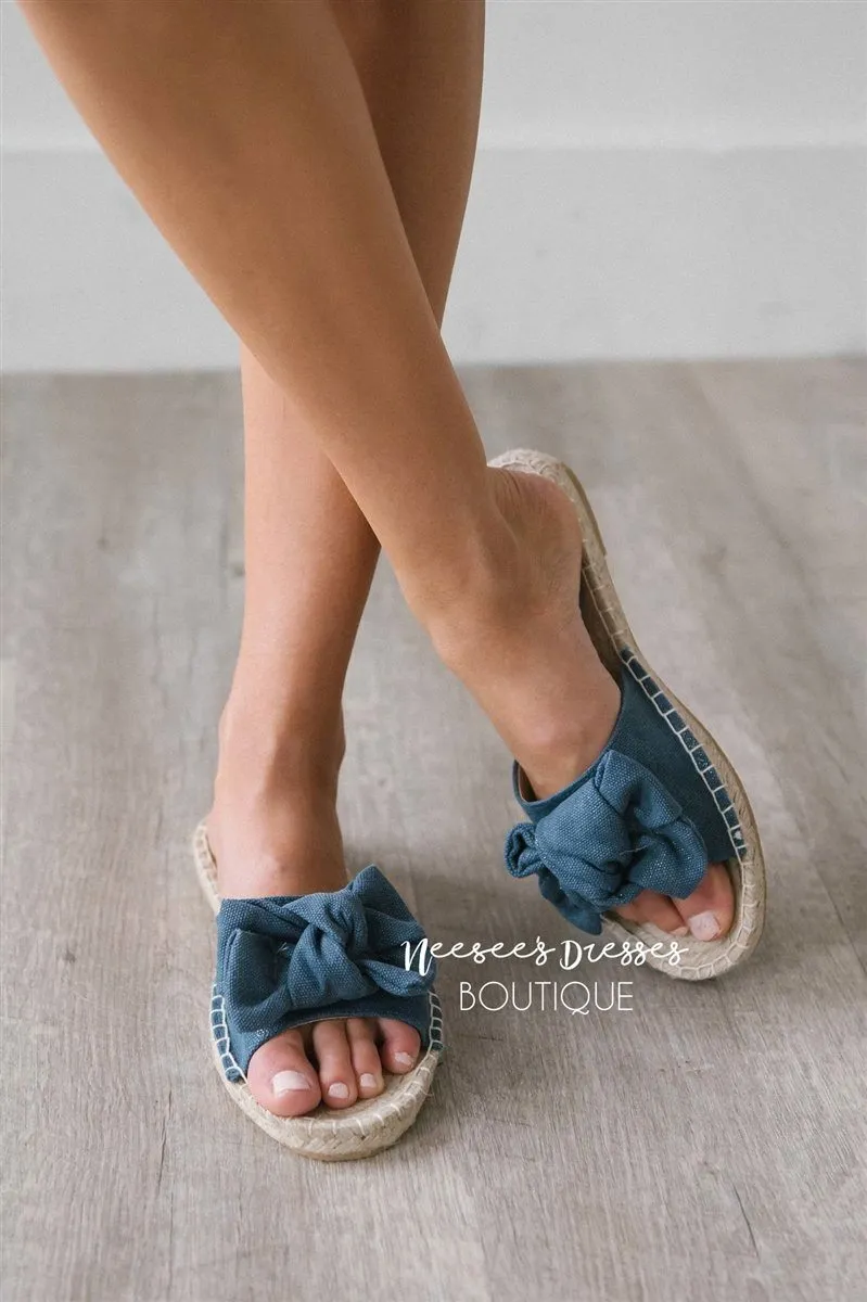 Erra Bow Detail Slides