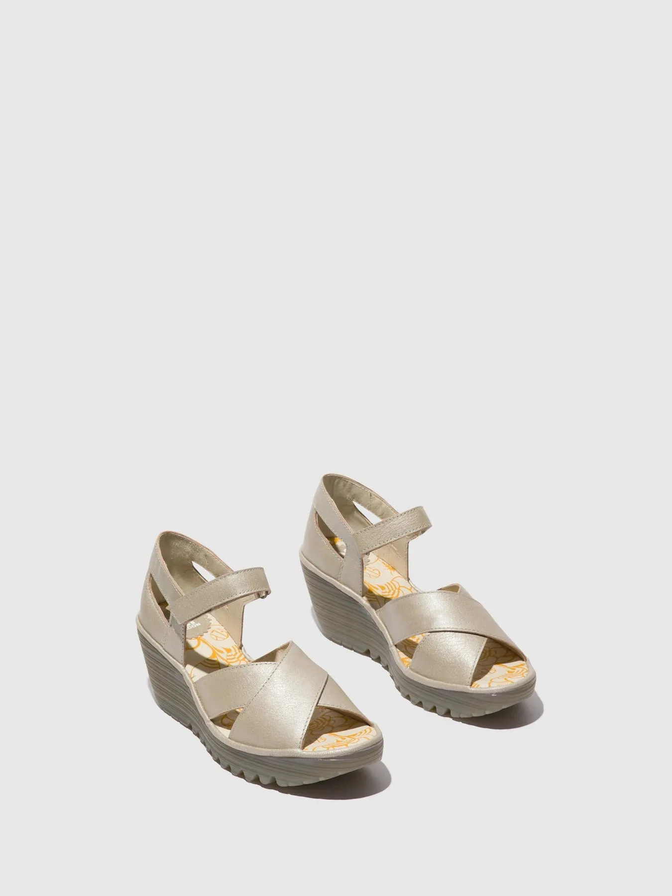 Fly London Women's YENT365FLY Leather Strap Sandals Silver