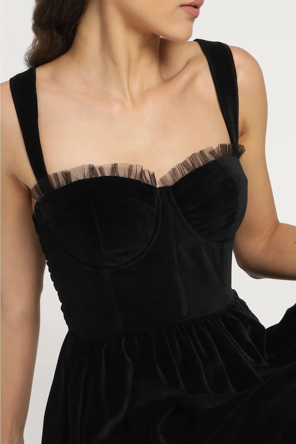 Lace & Beads Dune Velvet Black Midi Dress