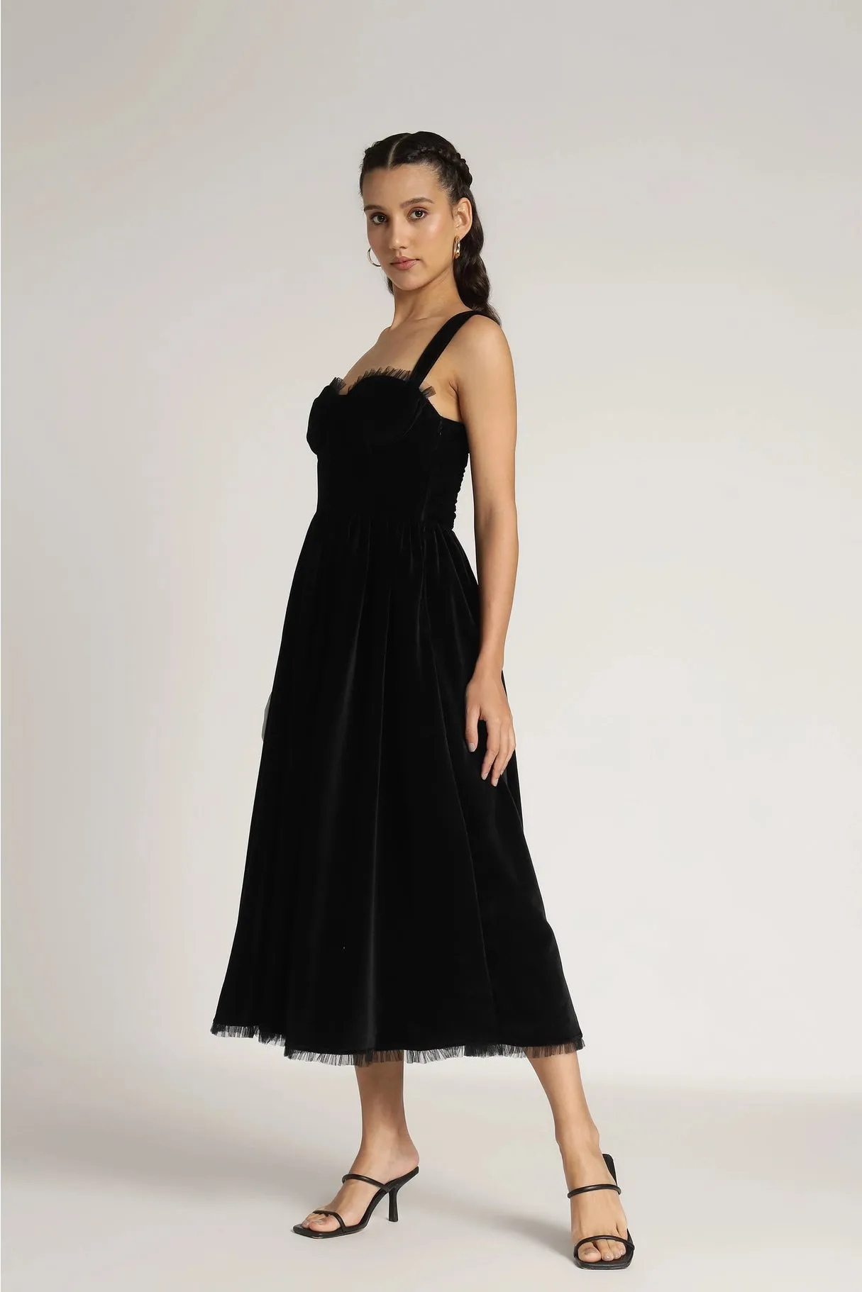 Lace & Beads Dune Velvet Black Midi Dress