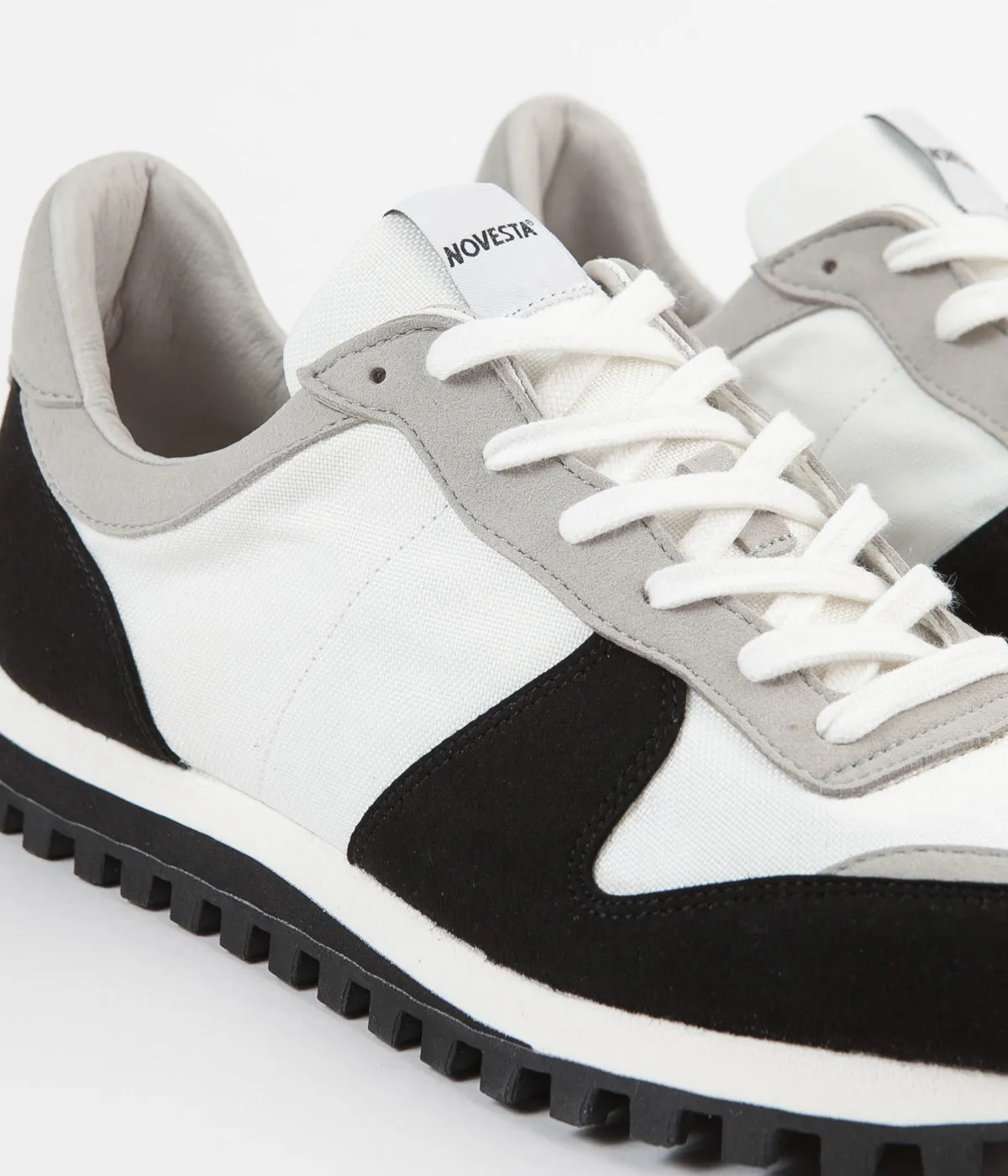 Novesta Marathon Vegan Trail Shoes - Black