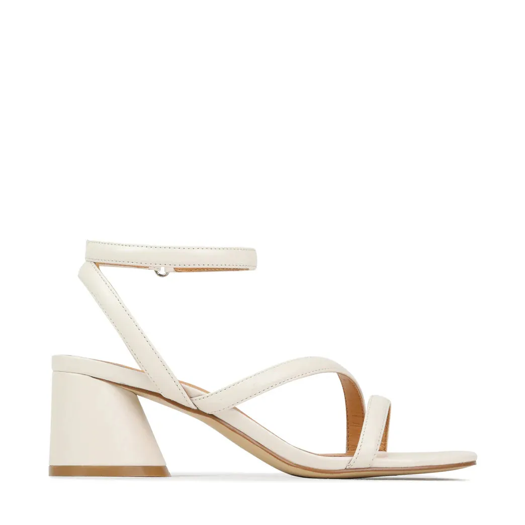 Petricia Sandal in Bone