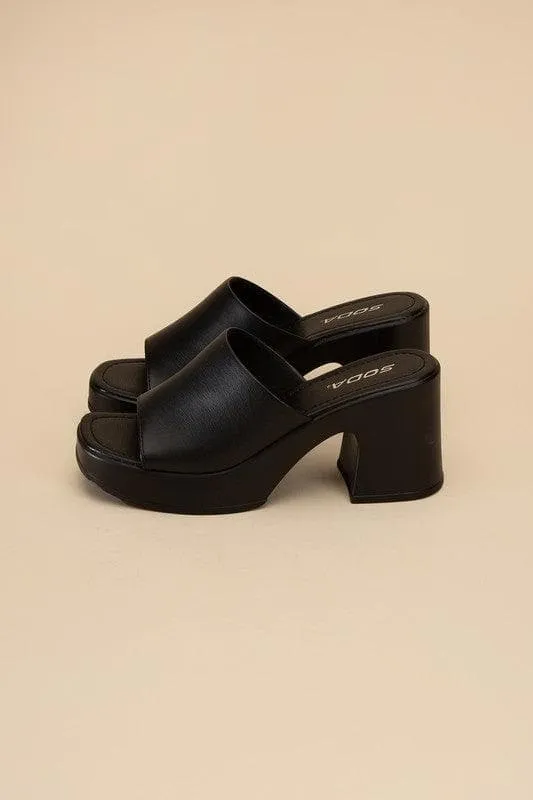 SODA Typo Slide Mule