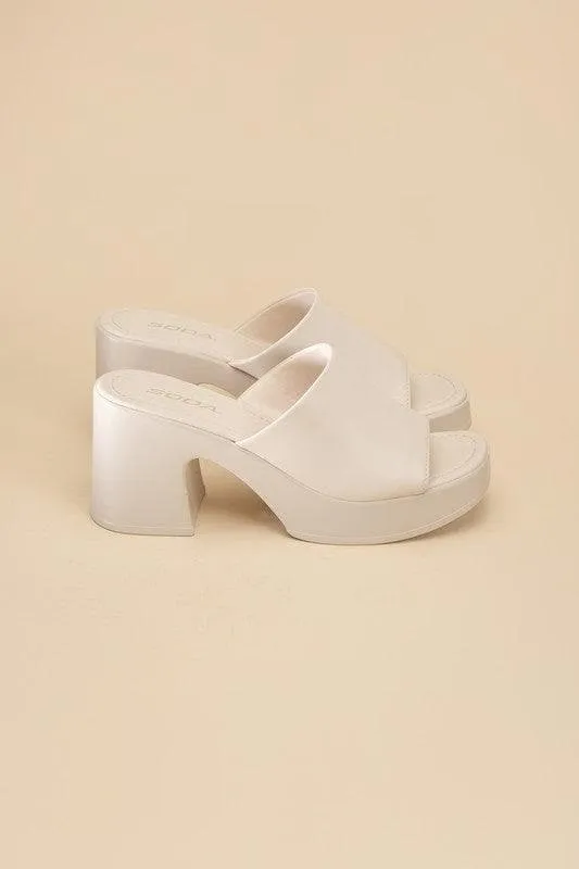 SODA Typo Slide Mule