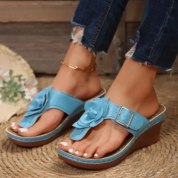 Women's Floral Belt Buckle Wedge T-Strap Sandals 96943814C