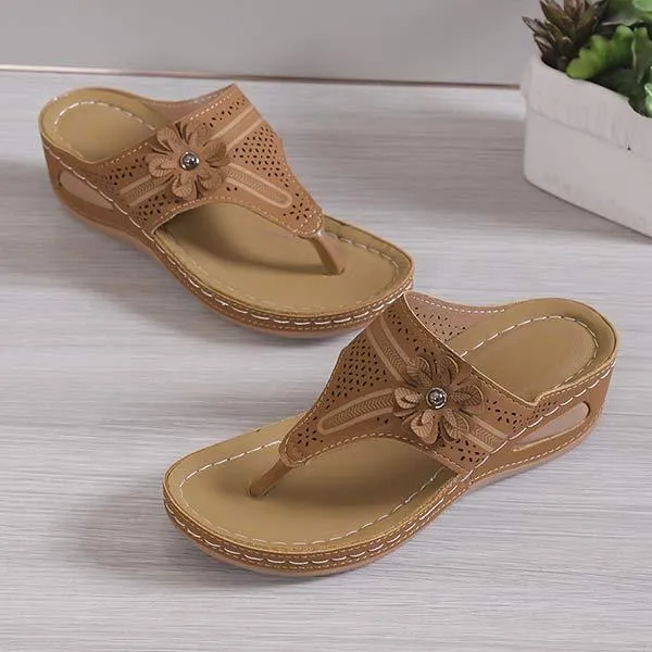 Women's Toe-Strap Casual Wedge Sandals 82931723C